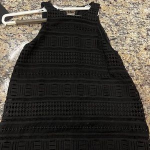 Vince size 6 blue crochet top